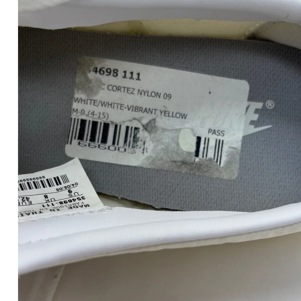 Nike Mens Shoes Size 9 Classic Cortez Nylon 2009 White Yellow‎ Retro 354698-111